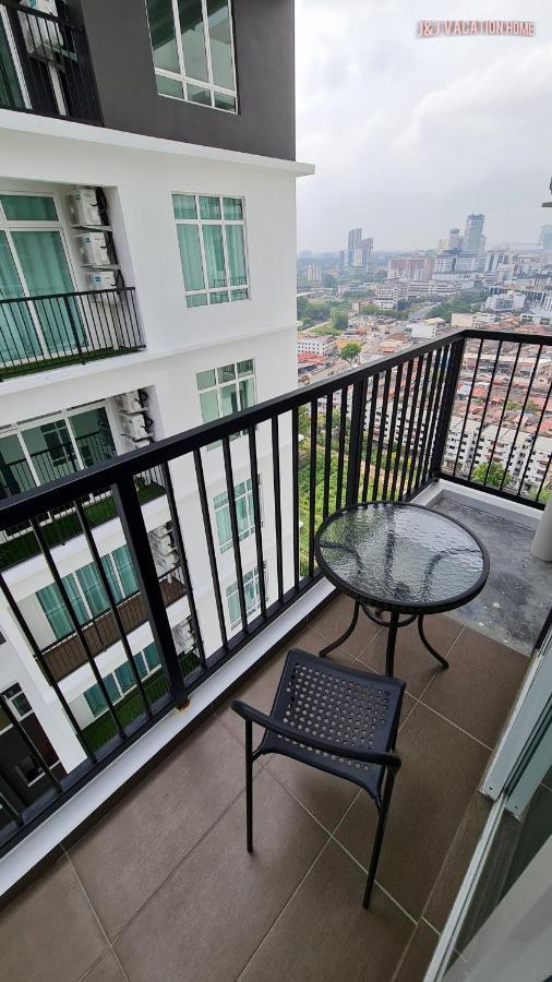 J&J Vacation Home@Novo8 Residence Kampong Tambak Екстер'єр фото